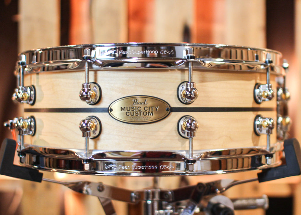 Pearl 14x5 Music City Custom Solid Maple Ebony Center Inlay Snare